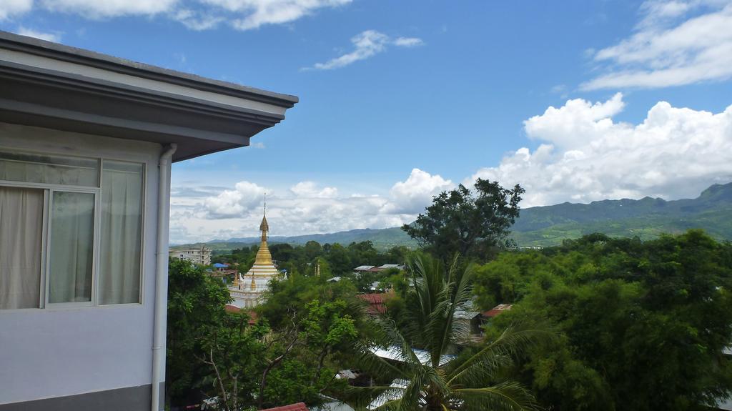 Golden Lotus Inle Hotel Nyaung Shwe Exterior photo