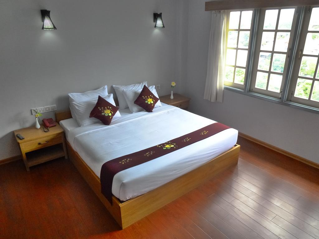 Golden Lotus Inle Hotel Nyaung Shwe Exterior photo