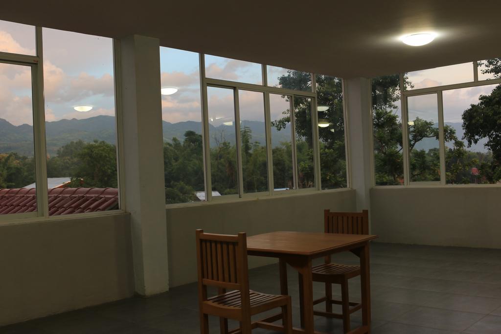 Golden Lotus Inle Hotel Nyaung Shwe Exterior photo
