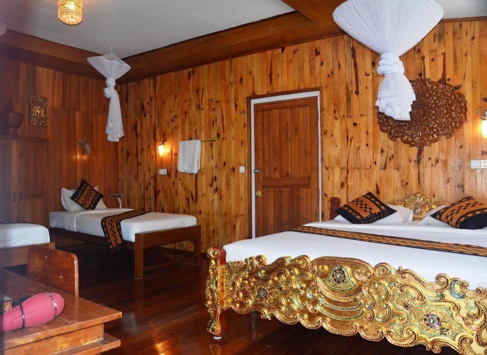 Golden Lotus Inle Hotel Nyaung Shwe Exterior photo